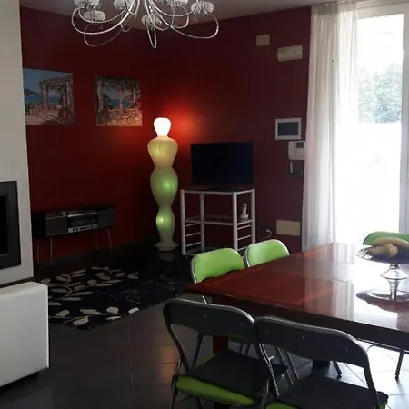 Дом отдыха Cala Incina 8 Posti